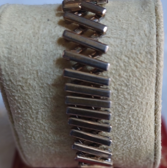 *SOLD* Ladies Cartier Gold-Tone Watch With 8 Garnet Panels VERY Old - Picture 12 of 14